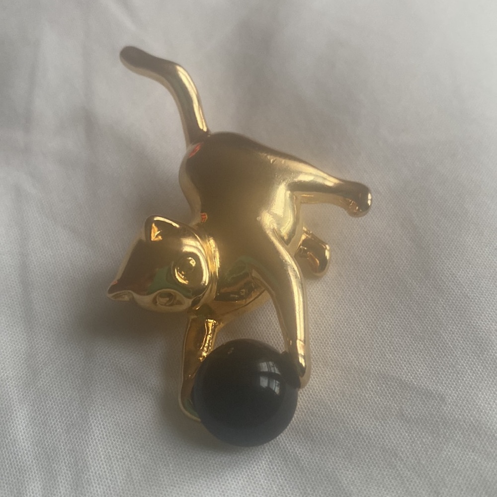Cat brooch - Picture 3 of 5